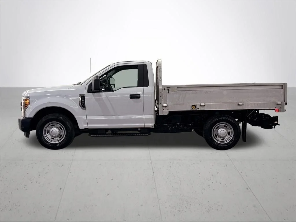 Used 2018 White Ford XL image 13