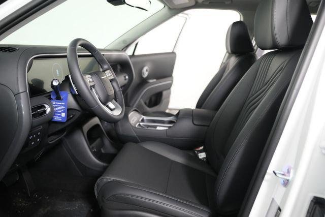 New 2026 White Hyundai SEL Premium AWD image 19