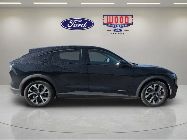 Used 2025 Shadow Black Ford Select image 2