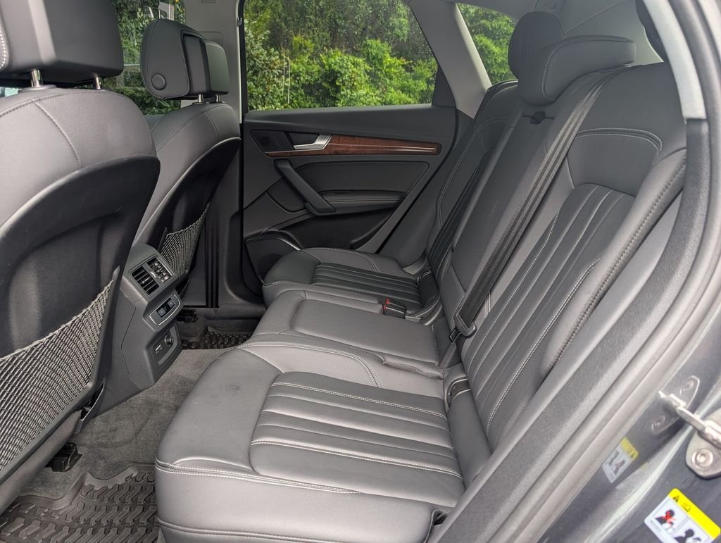 Used 2022  Audi 45 S line Premium image 26