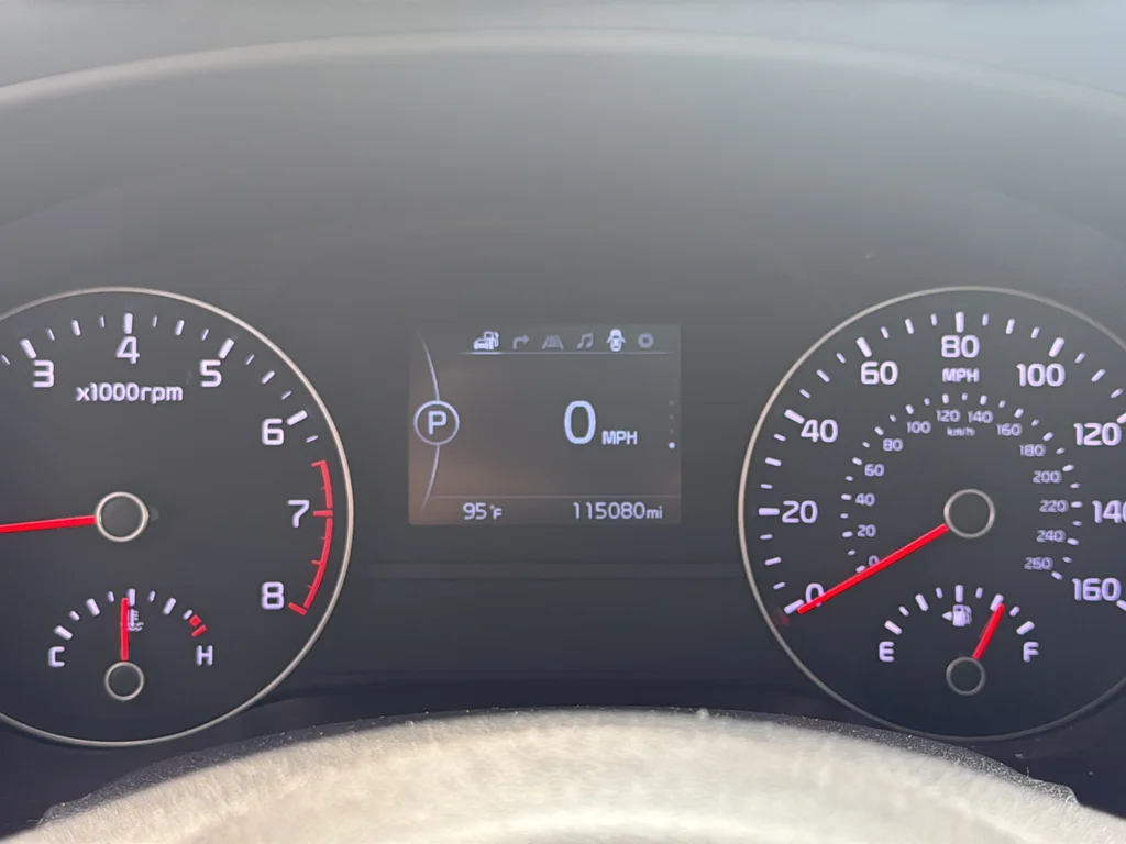 Used 2017 Red Kia EX image 23