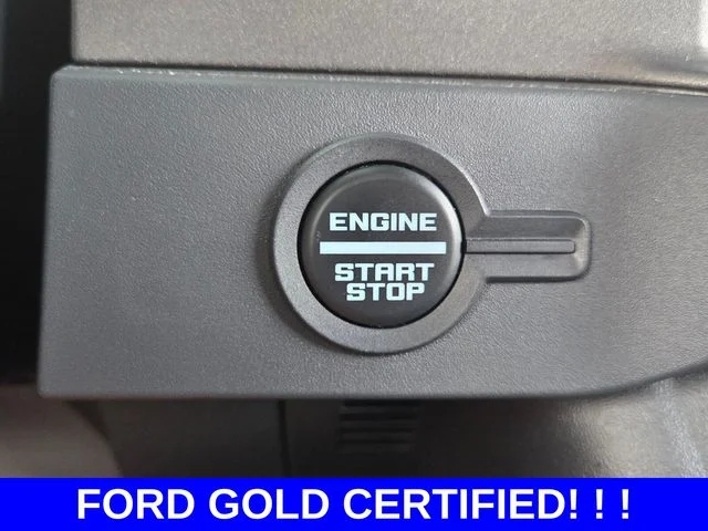 Certified Used 2025 Oxford White Ford Badlands image 31