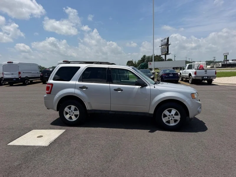 Used 2012 Ingot Silver Metallic Ford XLT image 4