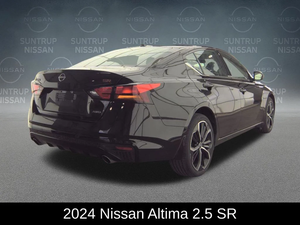 Used 2024 Black Nissan 2.5 SR image 3