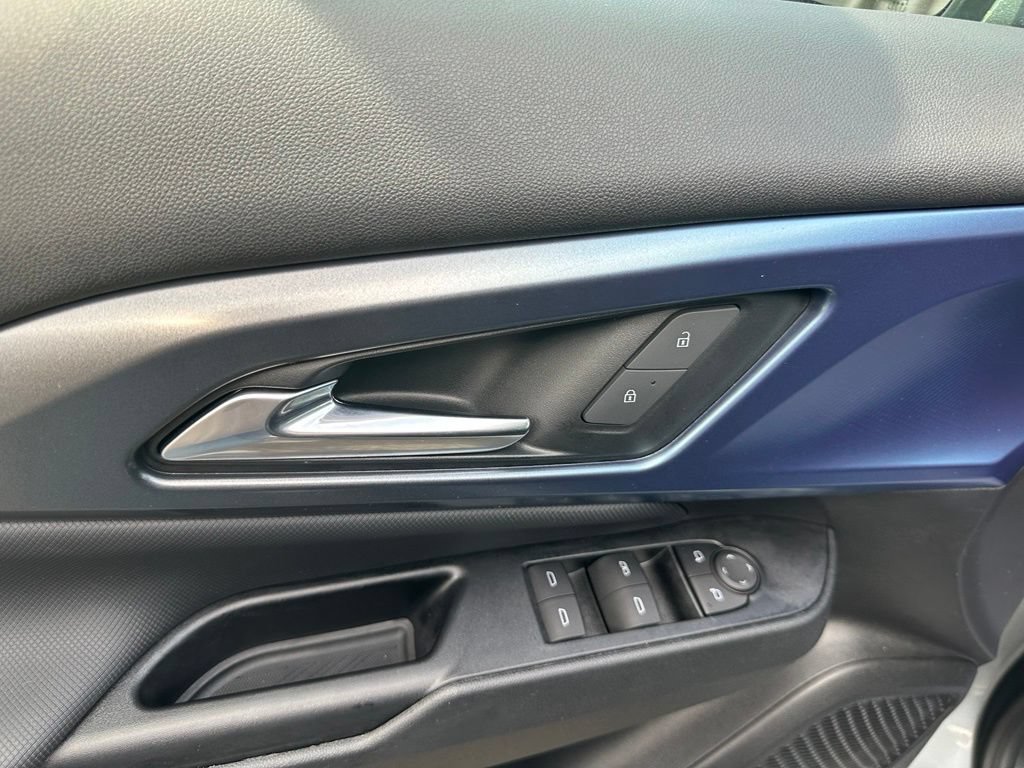 2024 Chevrolet Equinox EV LT - Photo 14