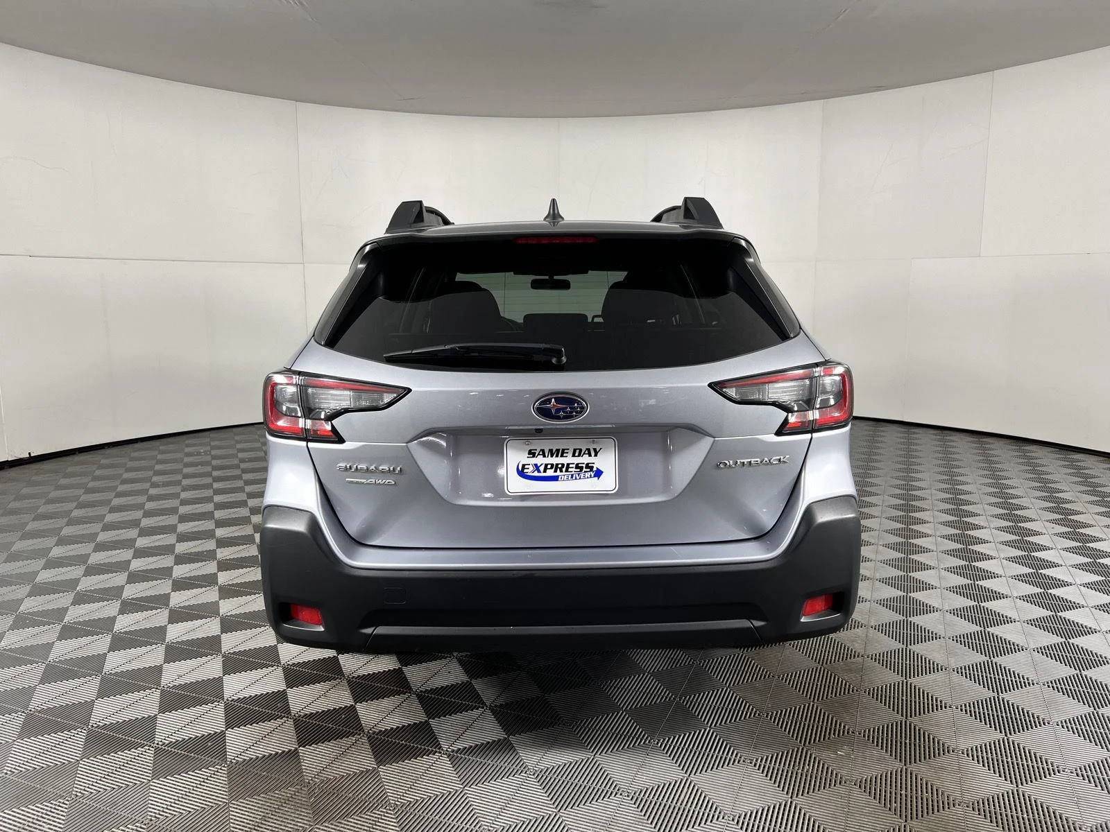 Used 2025 Ice Silver Metallic Subaru Premium image 23