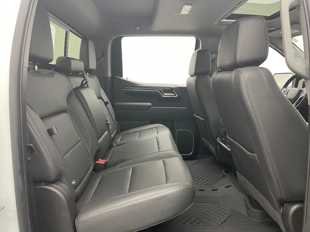 Used 2024 Summit White Chevrolet LTZ image 36