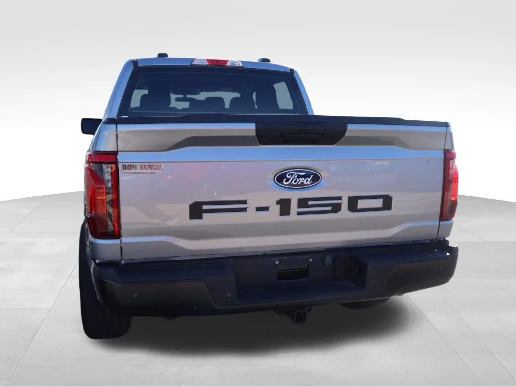 Used 2024 Silver Metallic Ford XL image 15