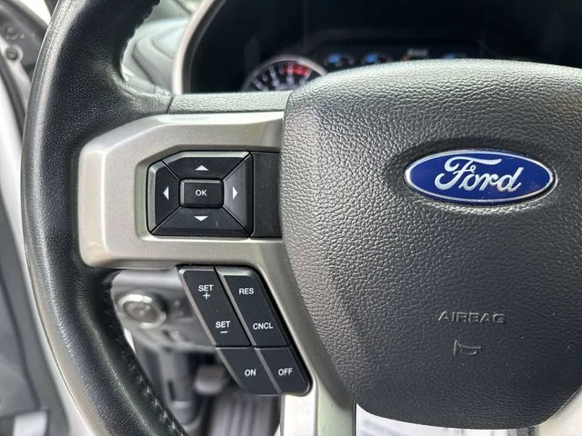 Used 2022 White Ford Lariat image 22