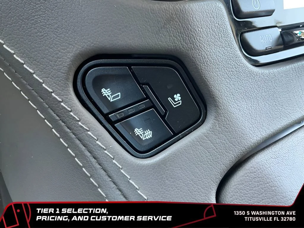Used 2019 PEPPERDUST METALLIC GMC Denali image 12