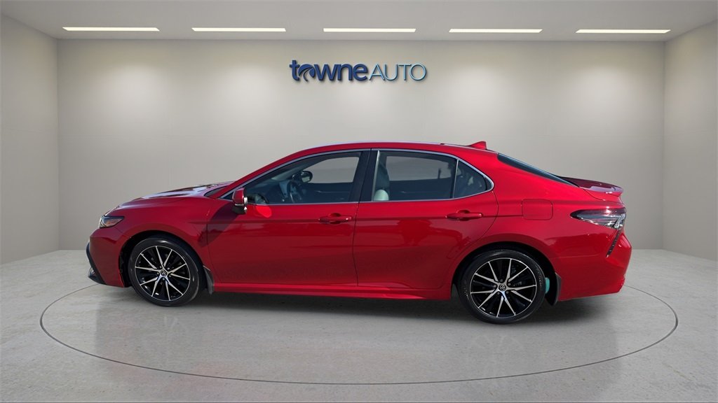 2023 Toyota Camry SE photo 3