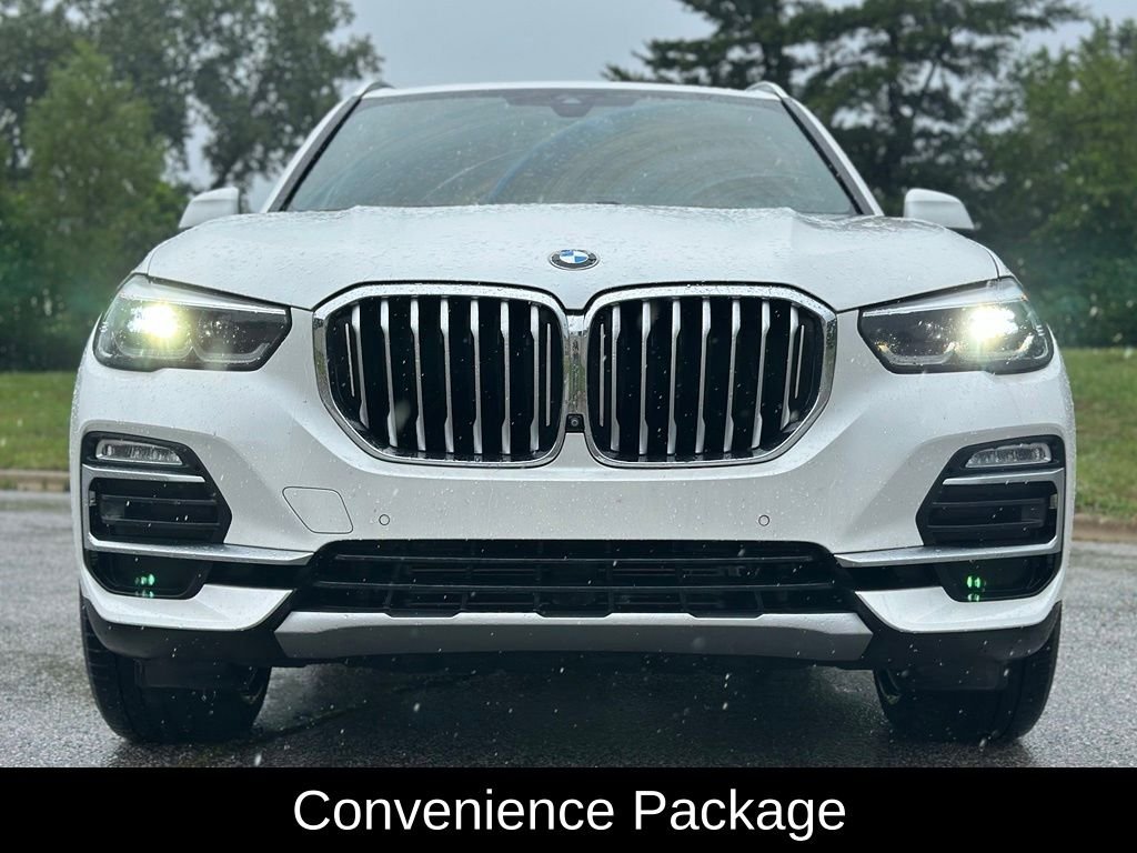 Used 2019 Mineral White Metallic BMW xDrive40i image 2