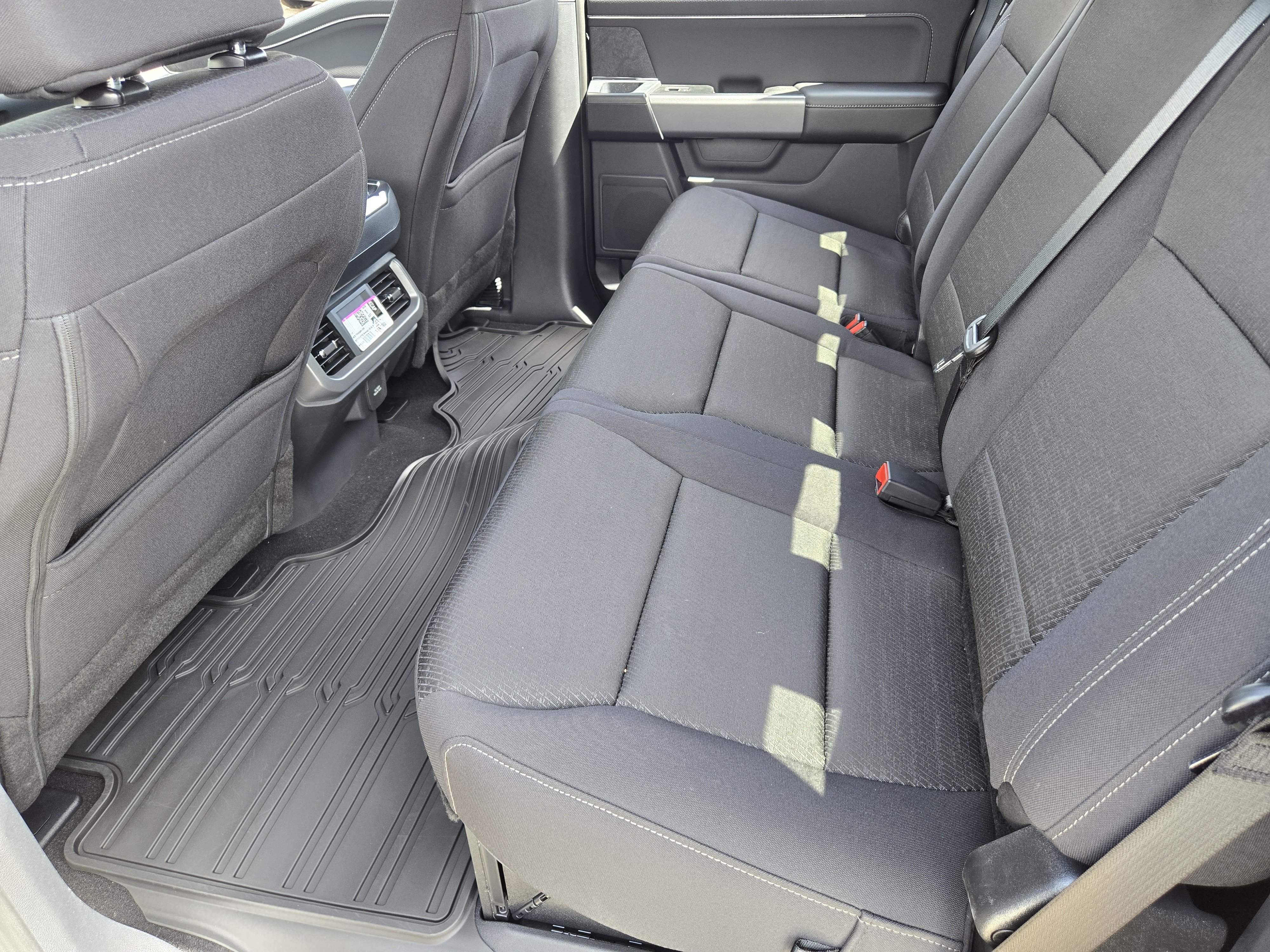 New 2026 Agate Black Metallic Ford XLT image 19