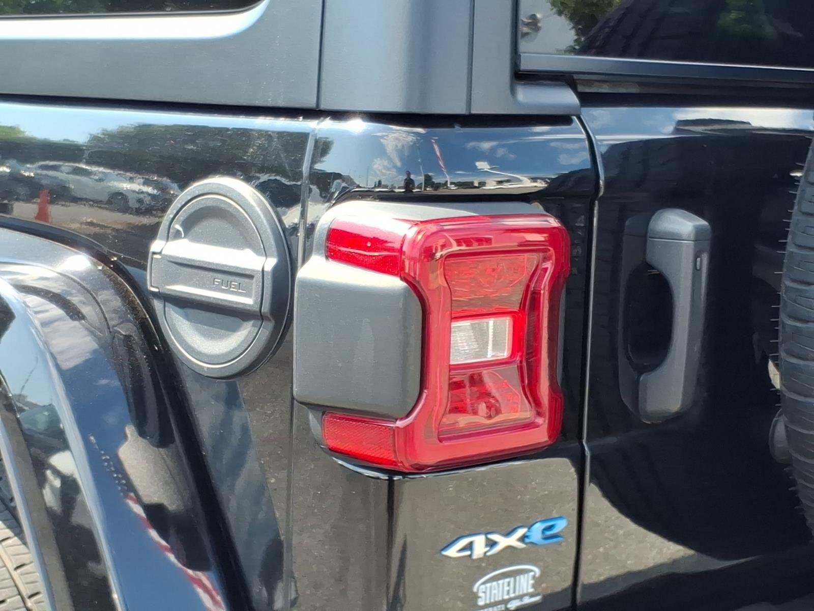 Used 2023 Black Clearcoat Jeep Sahara image 18
