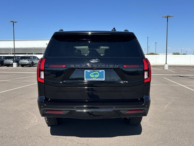 Used 2025 Agate Black Metallic Ford Tremor image 39