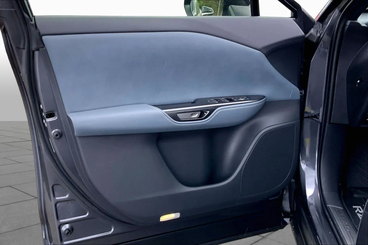 2026 Lexus RZ Premium - Photo 10