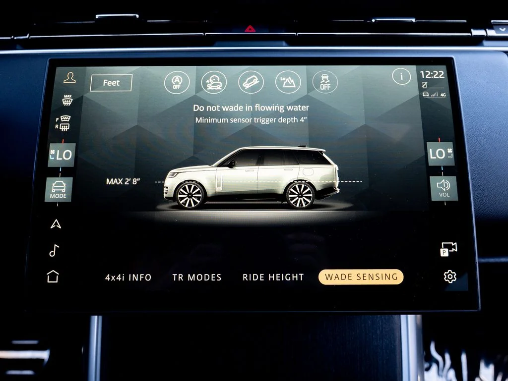 Certified Used 2025 Black Land Rover SE image 29