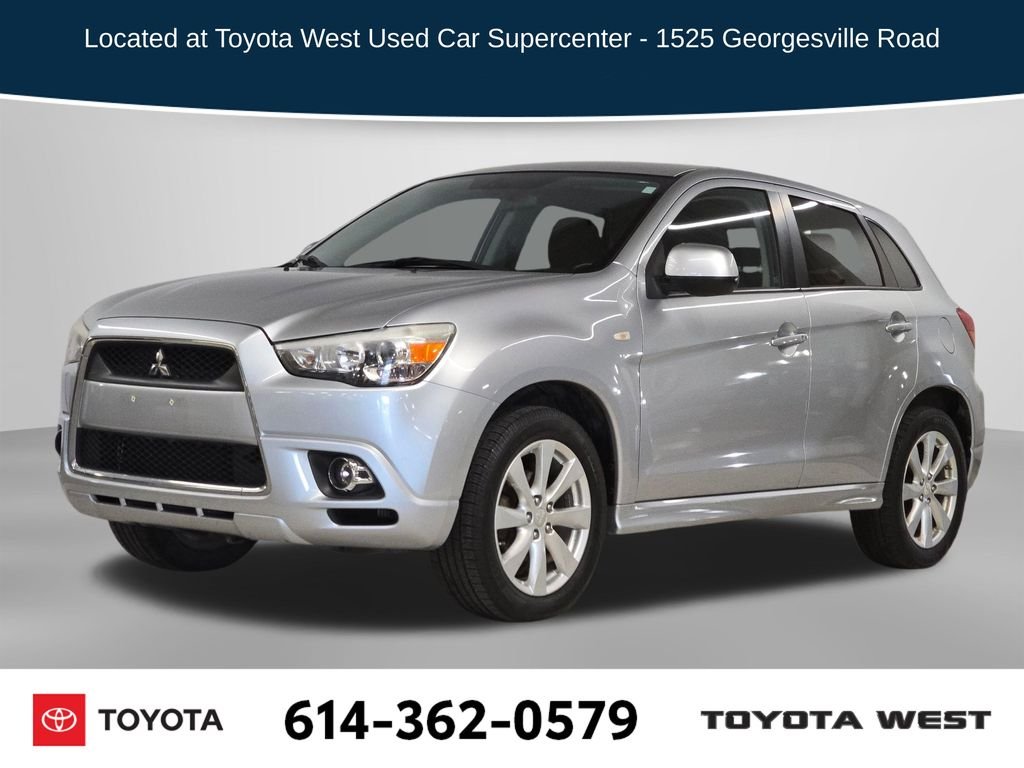 Used 2012  Mitsubishi SE image 1