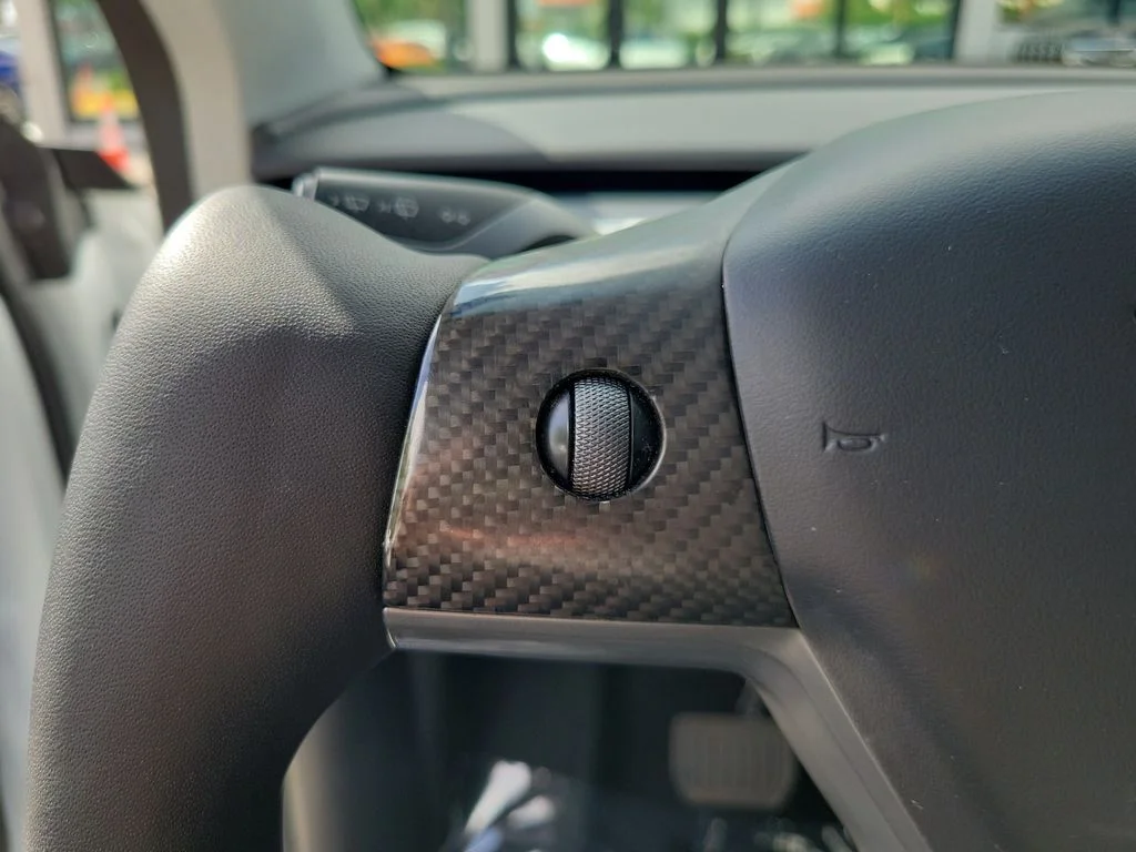 Used 2024 White Tesla Long Range image 31