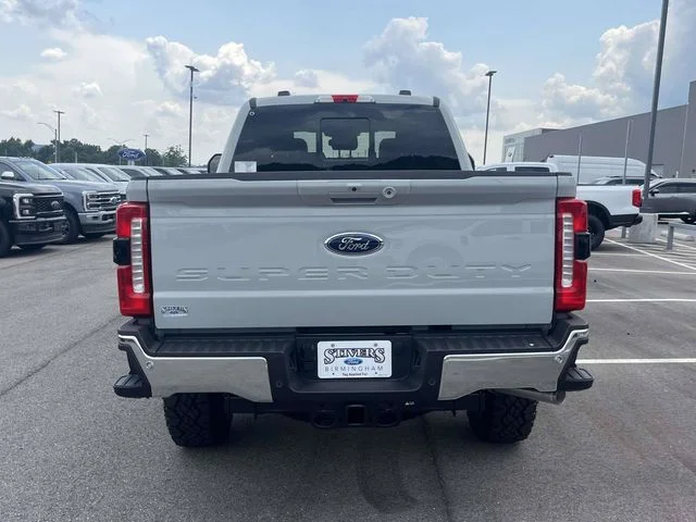 New 2026 Avalanche Ford Lariat image 4