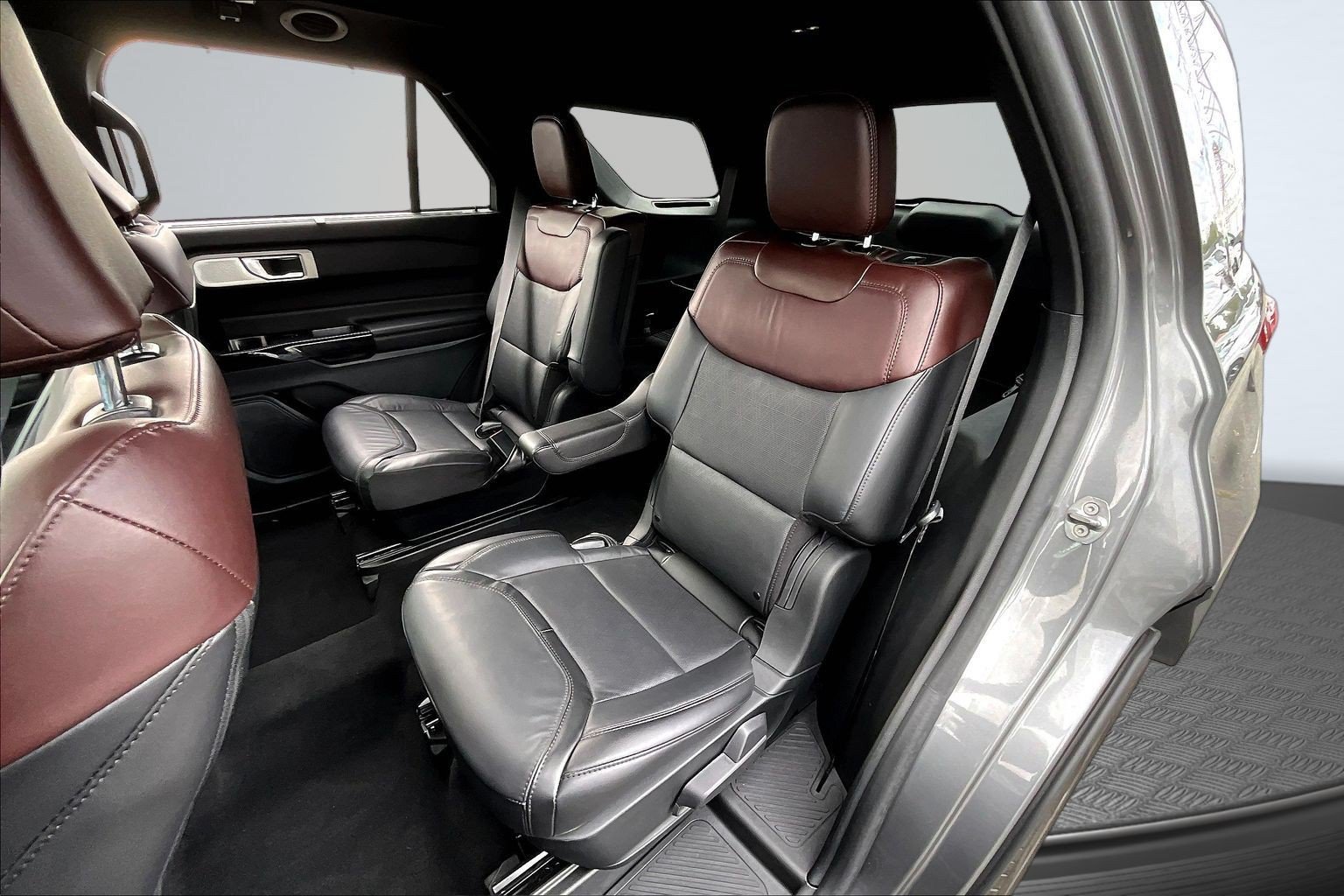 Used 2024 Gray Ford Platinum image 20