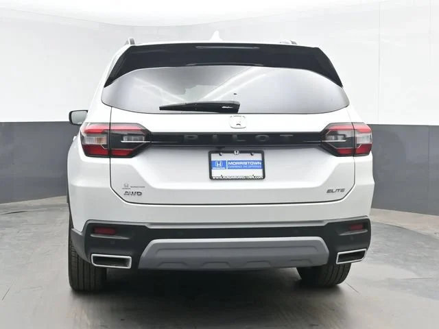Used 2025 Platinum White Pearl Honda AWD Elite image 69