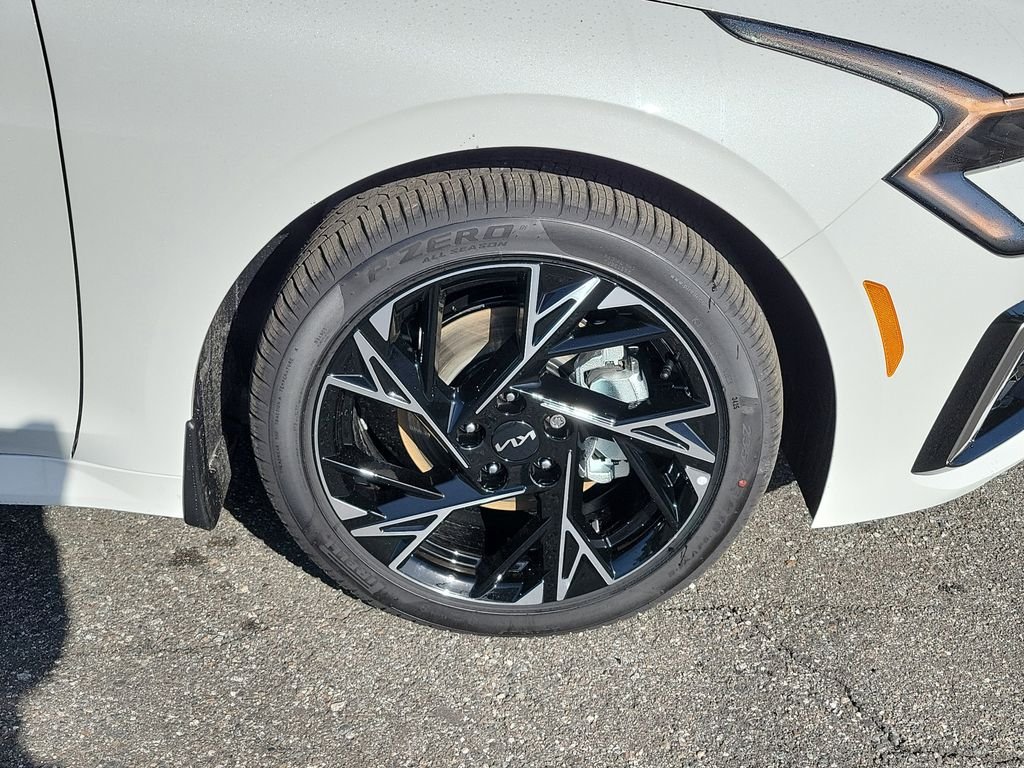 New 2026 White Kia GT-Line image 39