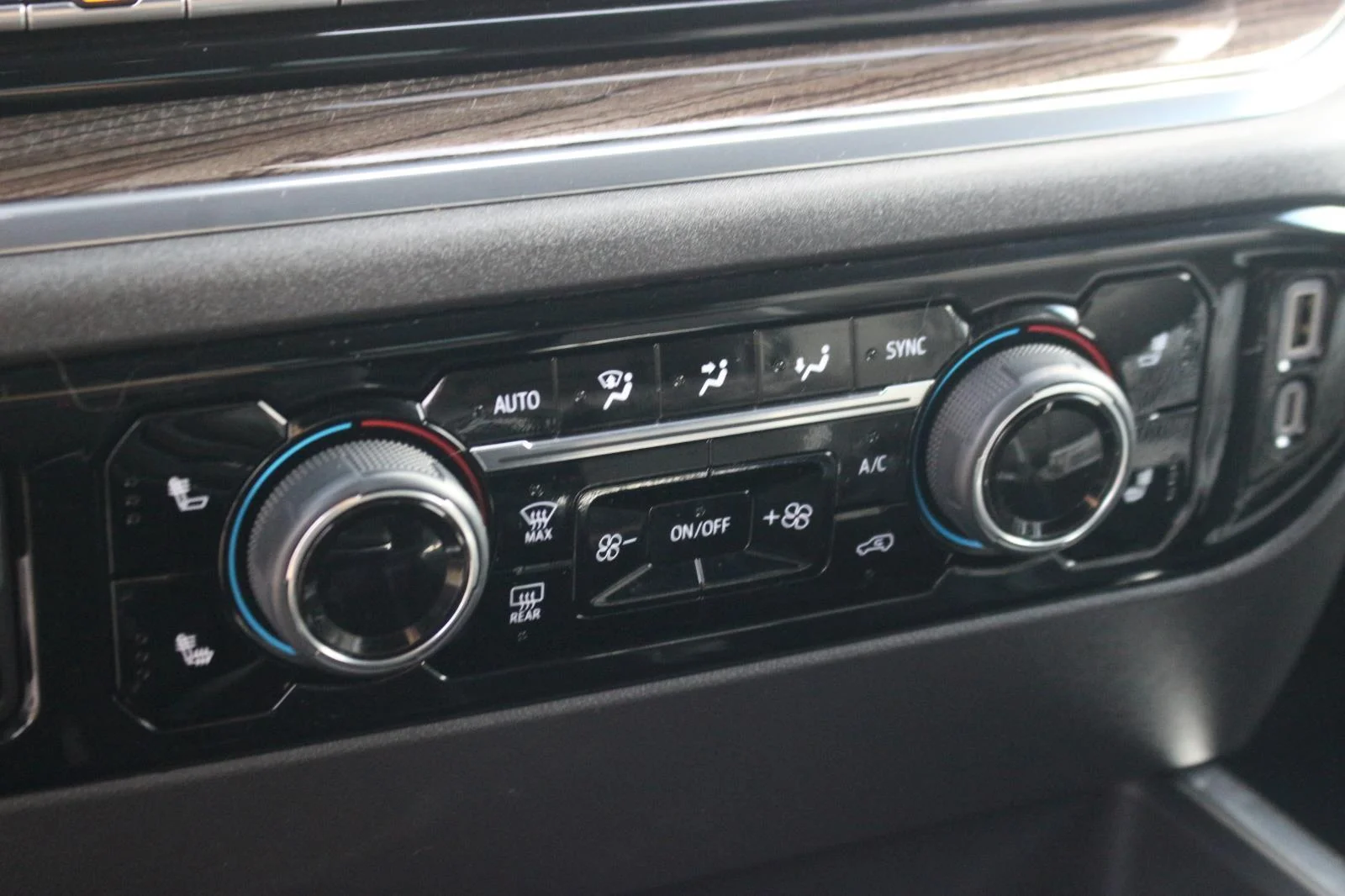 Used 2025 Black Chevrolet LT Trail Boss image 32