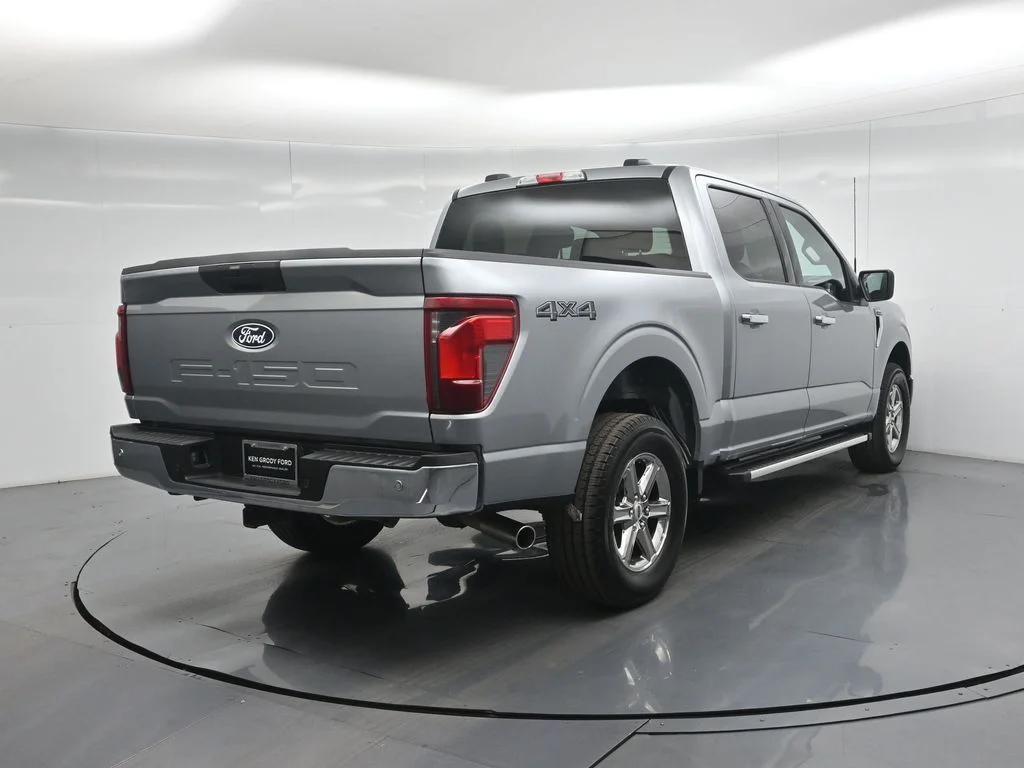 Certified Used 2025 Silver Ford XLT image 26