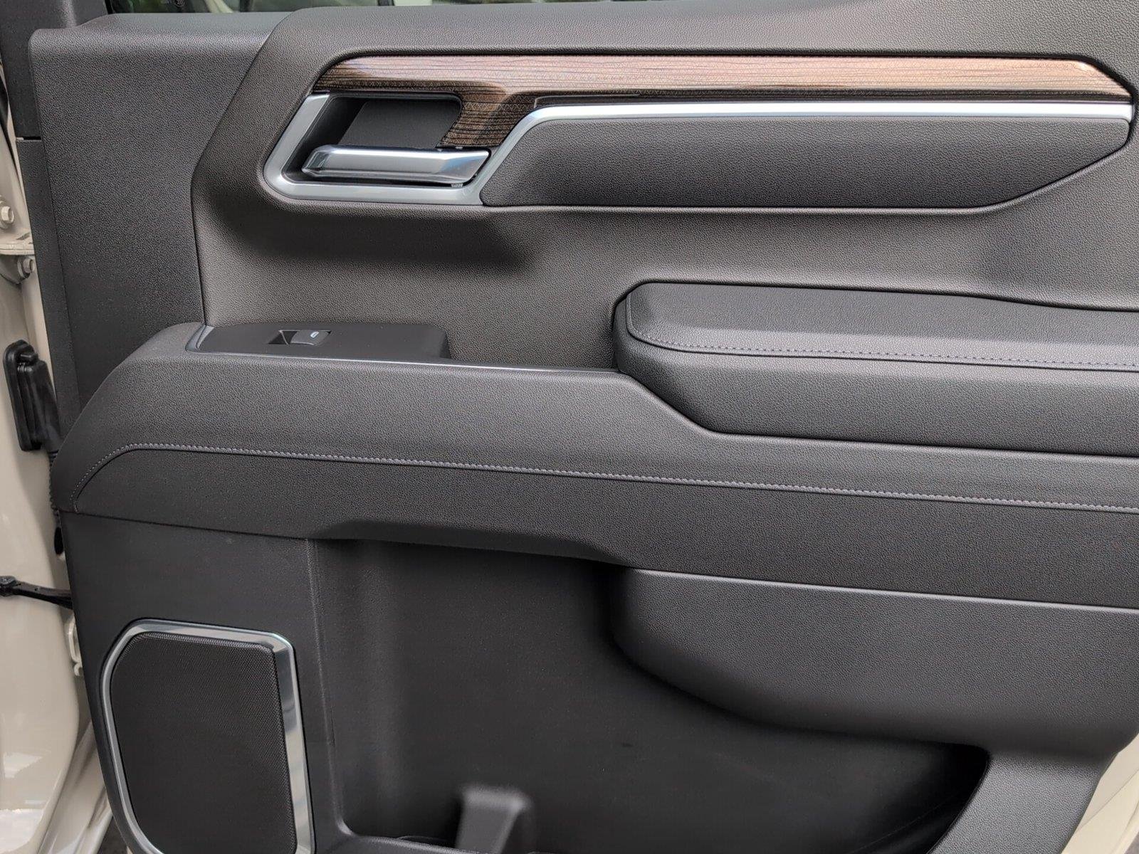 2026 Chevrolet Silverado 1500 RST - Photo 36