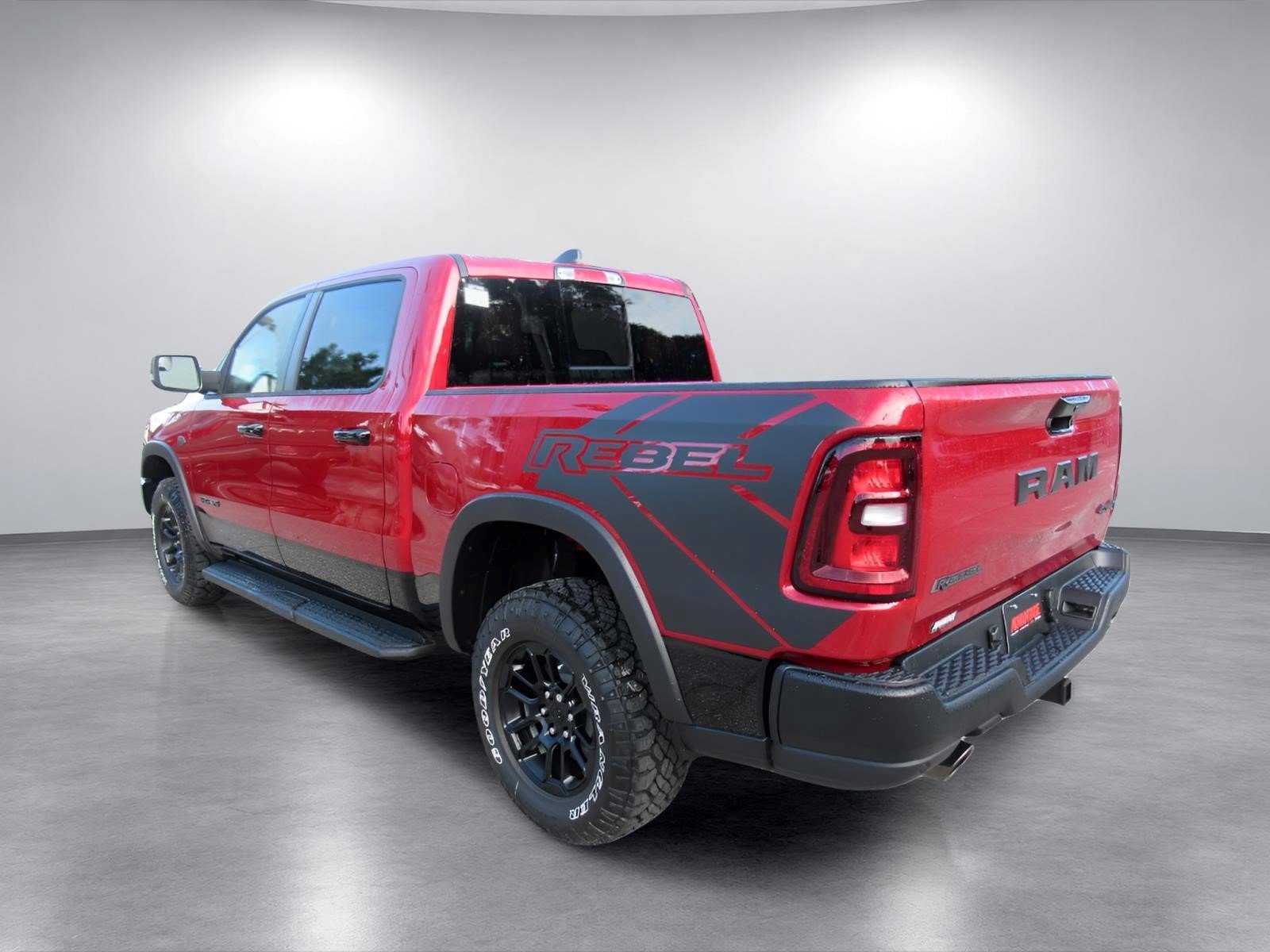 New 2027 Molten Red Pearl-Coat Exterior Paint RAM Rebel image 5