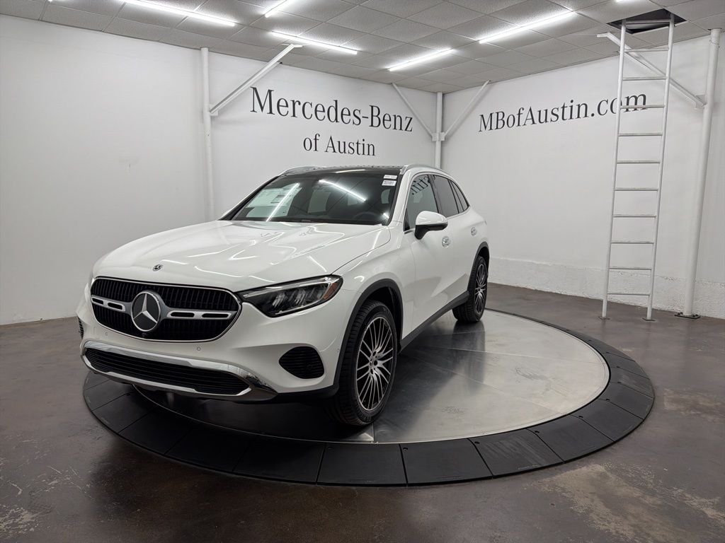 Used 2026 White Mercedes-Benz GLC 300 image 3