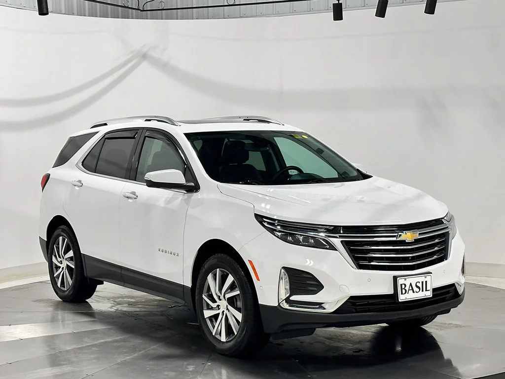 Used 2024 Summit White Chevrolet Premier image 39
