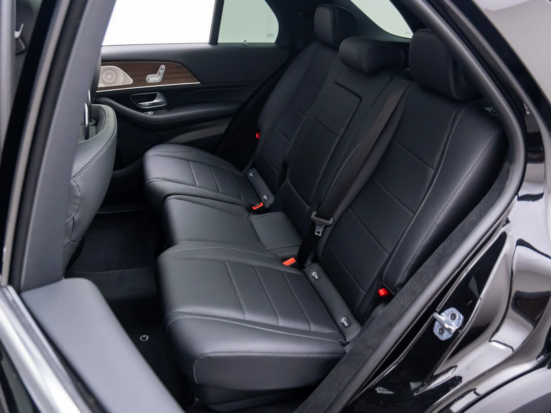 New 2026 Black Mercedes-Benz GLE 350 image 16