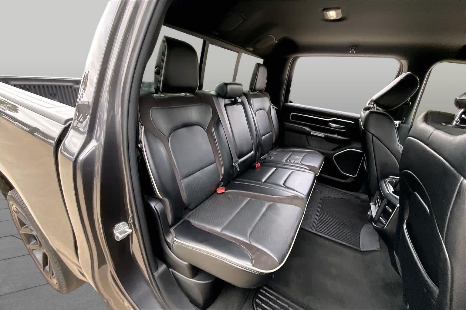 Used 2023 Granite Crystal Metallic Clearcoat Ram Laramie image 19