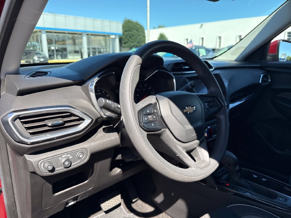 Used 2023 Red Chevrolet LT image 13