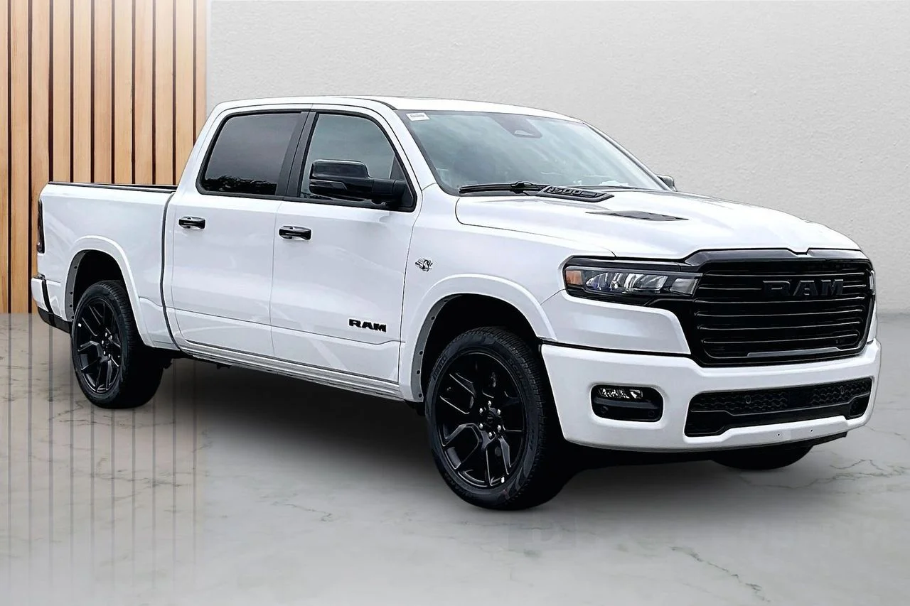 New 2026 Ivory White Tri-Coat Pearl-Coat Exterior Paint RAM Laramie image 2