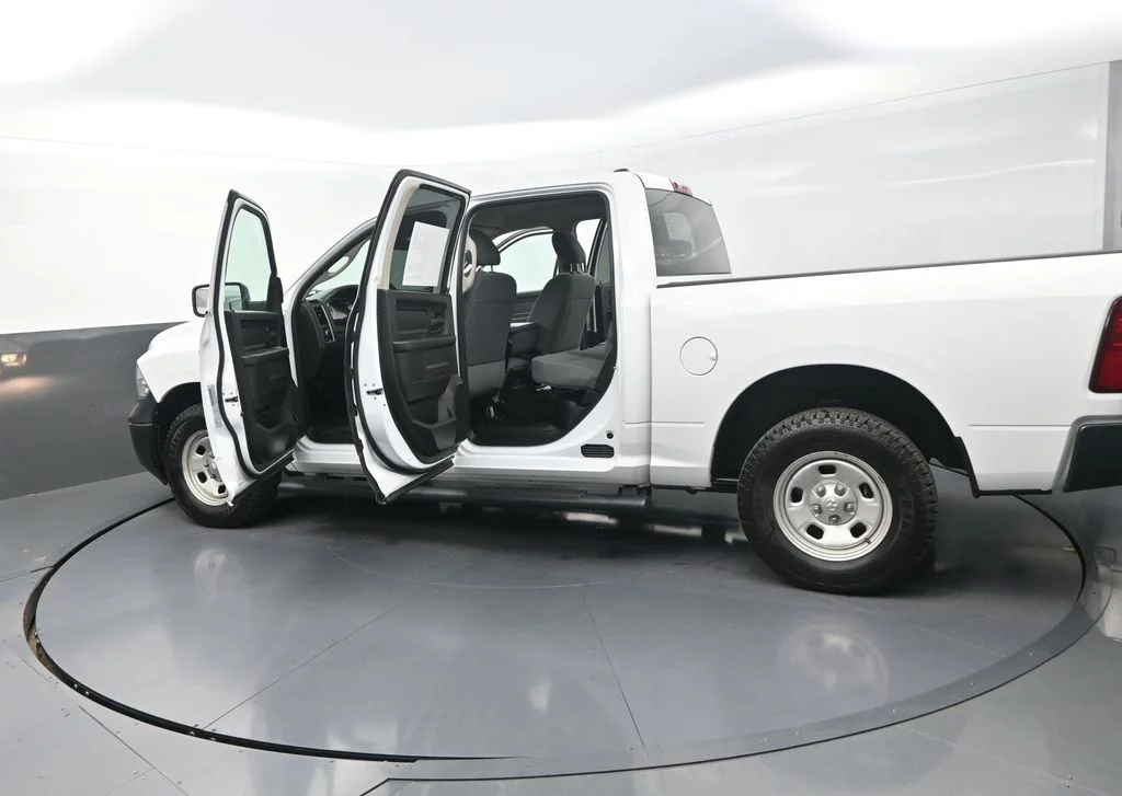 Used 2019 White Ram Tradesman image 35
