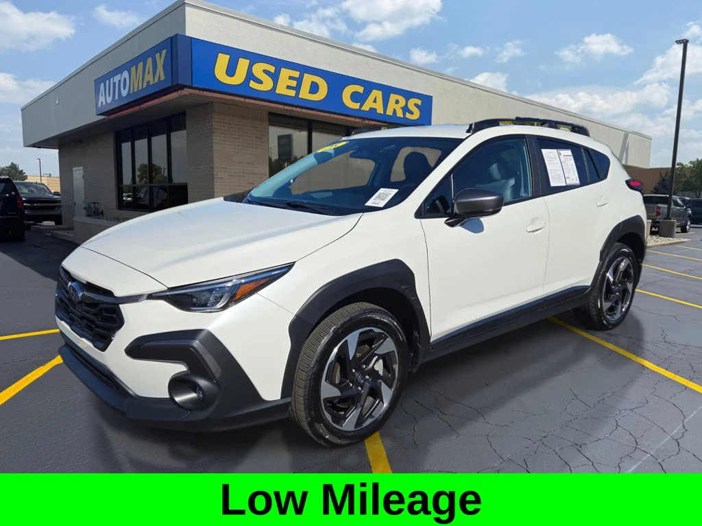Used 2025 Crystal White Pearl Subaru Limited image 1
