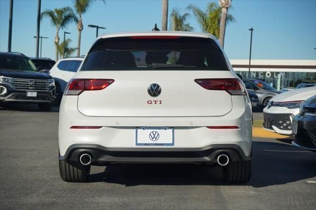 New 2026 Opal White Pearl Volkswagen Autobahn image 4