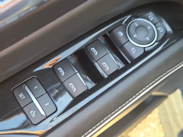 Used 2022 Black Cadillac Sport Platinum image 26