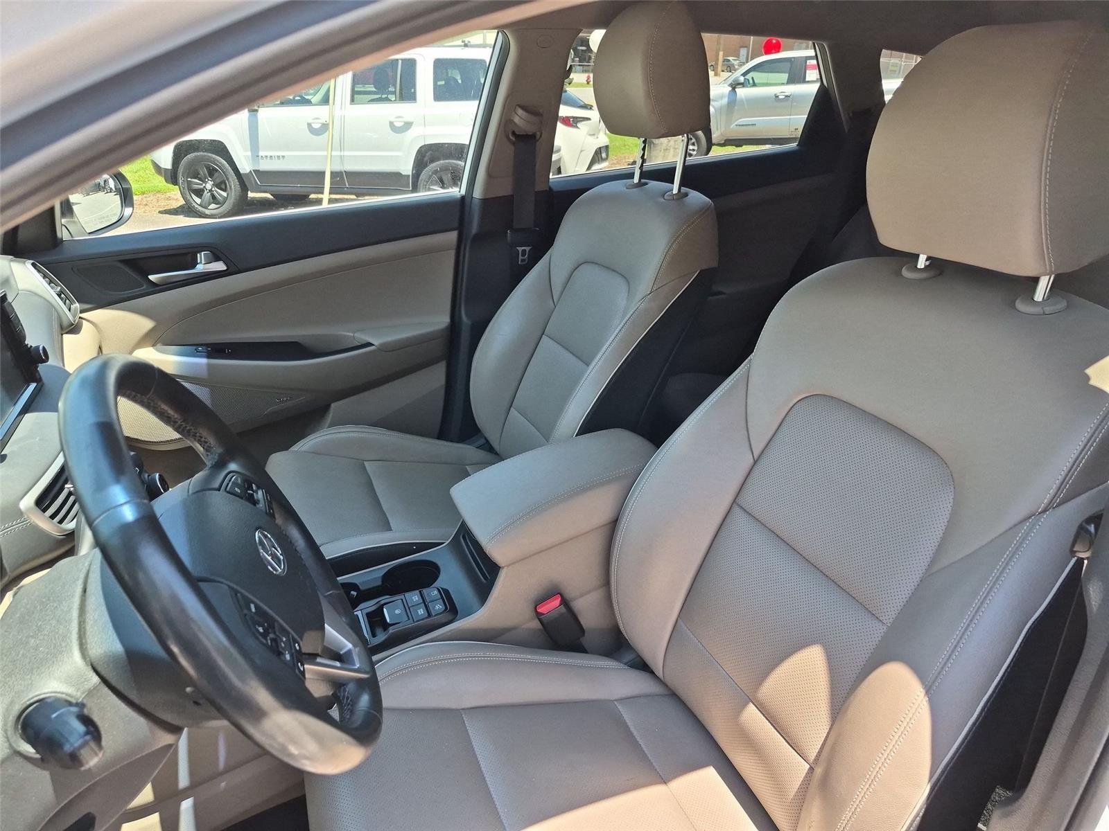 Used 2020 Winter White Hyundai Limited image 18