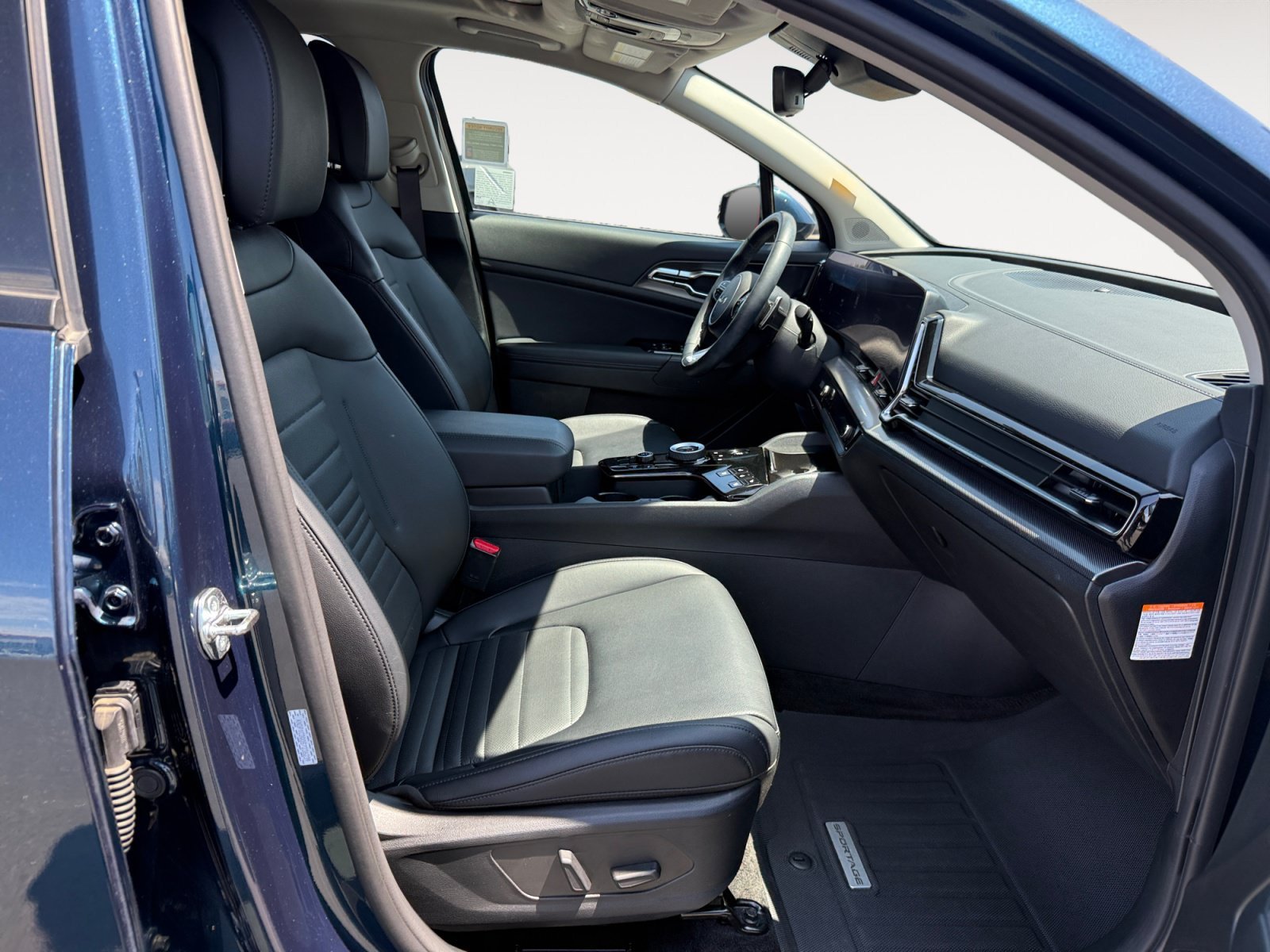 Used 2025 Vesta Blue Kia SX-Prestige image 19