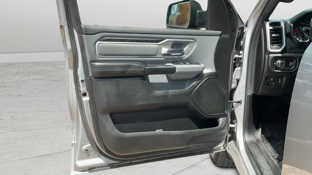 Used 2021 Silver Ram Big Horn/Lone Star image 18