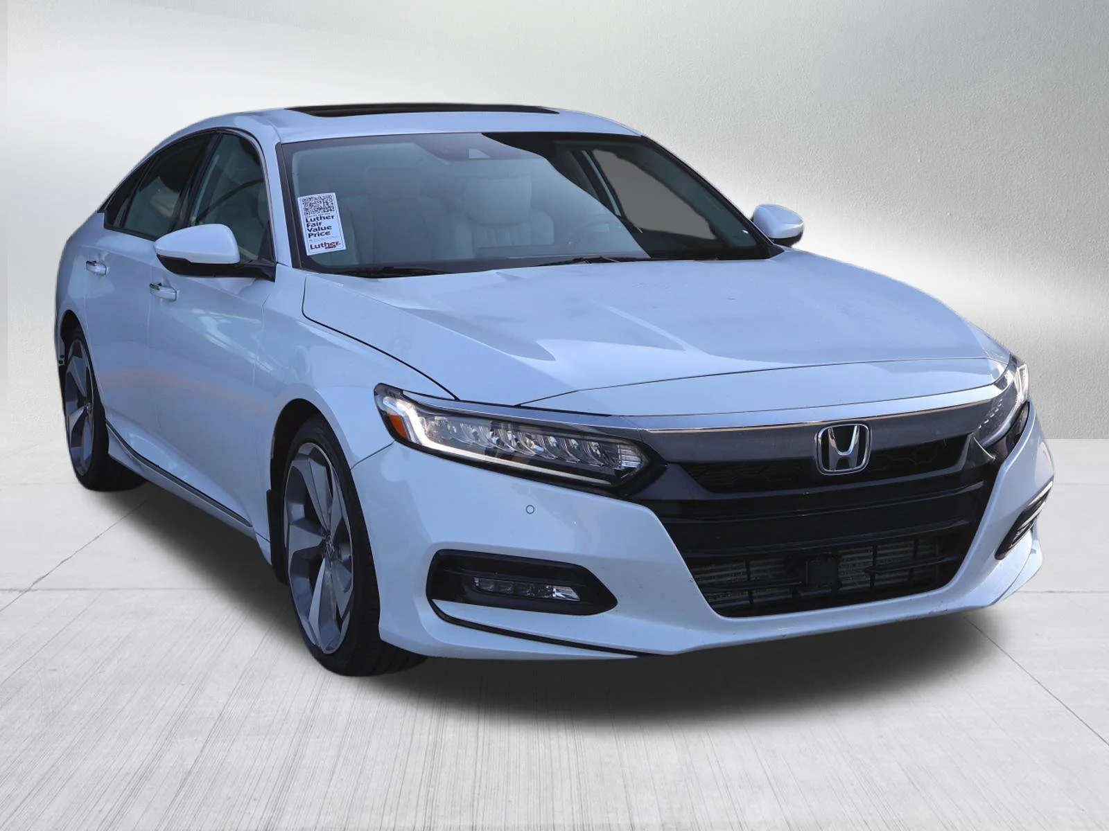 2018 Honda Accord 1.5T Touring Auto's photo