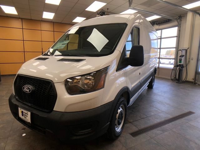 New 2026 Oxford White Ford Cargo Van image 3