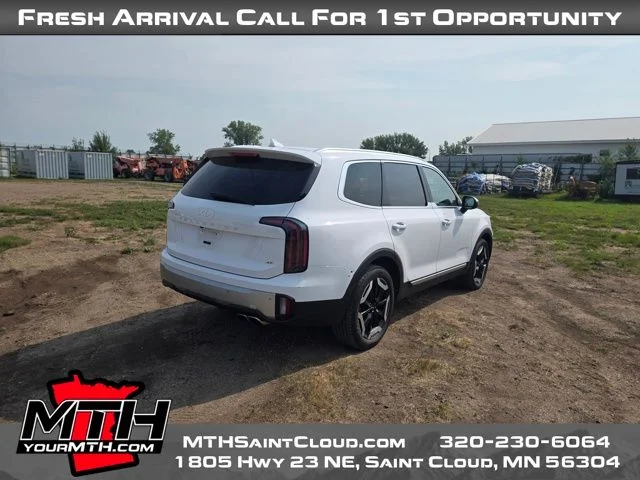 Used 2024 White Kia EX image 8
