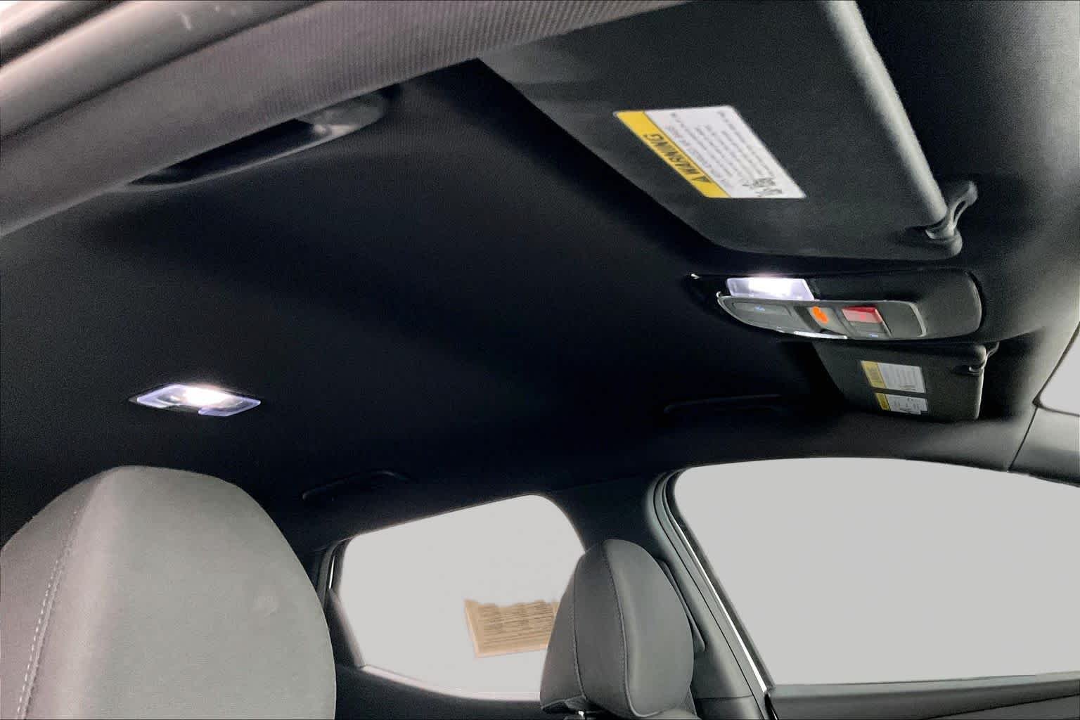 2025 Hyundai Santa Cruz SE - Photo 14