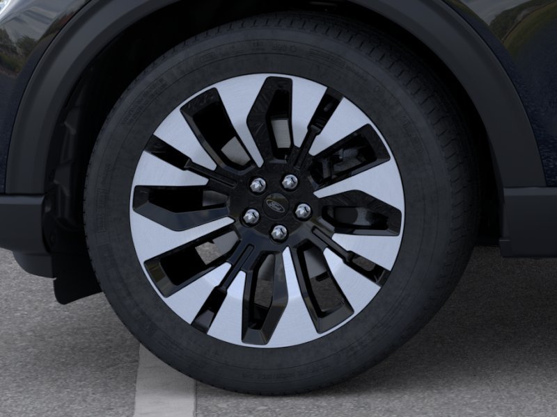 New 2026 Agate Black Metallic Ford Platinum™ image 19
