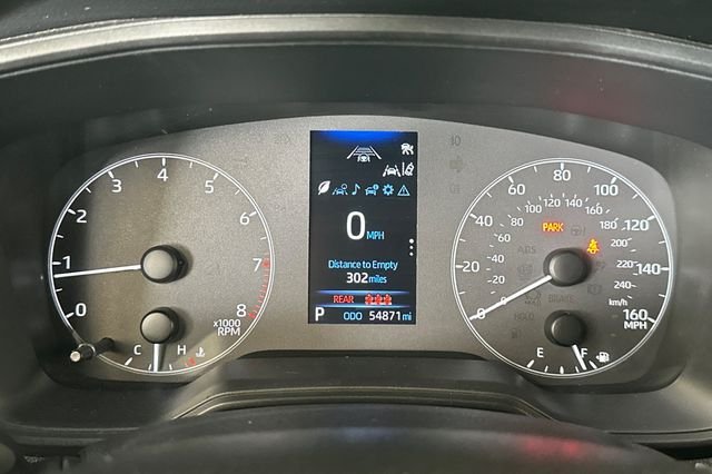 Certified Used 2025  Toyota LE image 29
